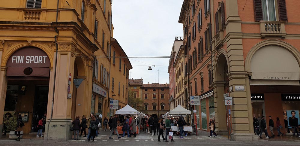 bologna-italy-market-maria-frangieh-blog-travel bologna-italy-market-maria-frangieh-blog-travel