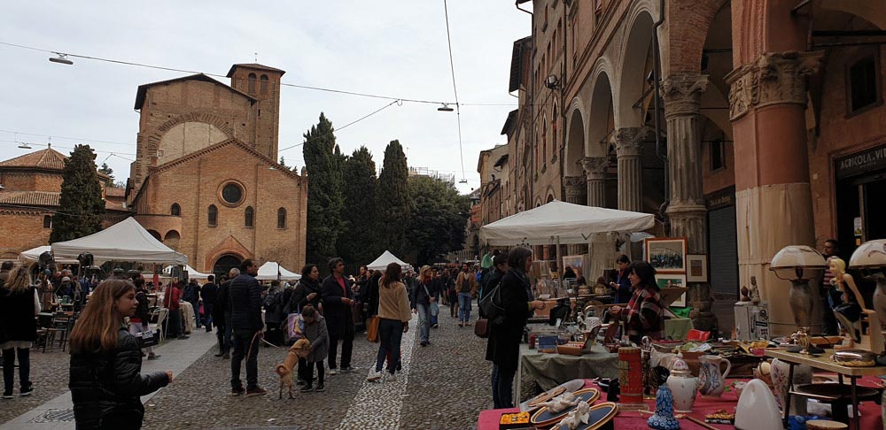 piazza-santo-stefano-seven-churches-bologna-italy-maria-frangieh-blog-travel-1 piazza-santo-stefano-seven-churches-bologna-italy-maria-frangieh-blog-travel-1