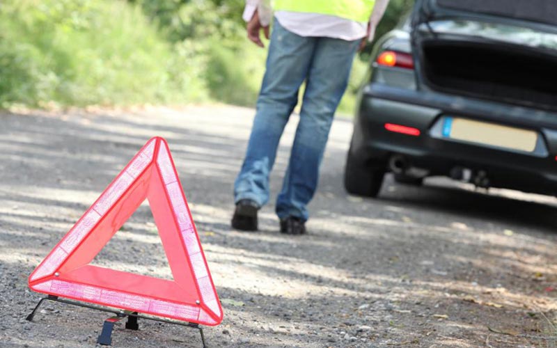 car-sign-traffic-law-economy-lebanon